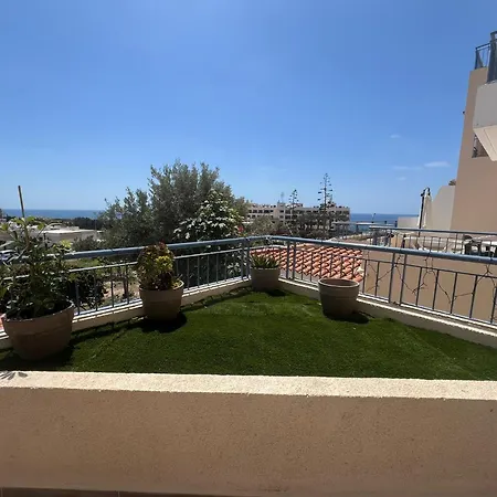Modern 2br At Kings Palace, Steps From The * פאפוס