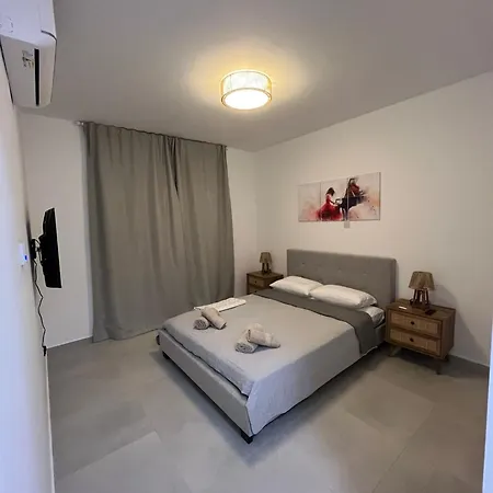 דירה Modern 2br At Kings Palace, Steps From The *